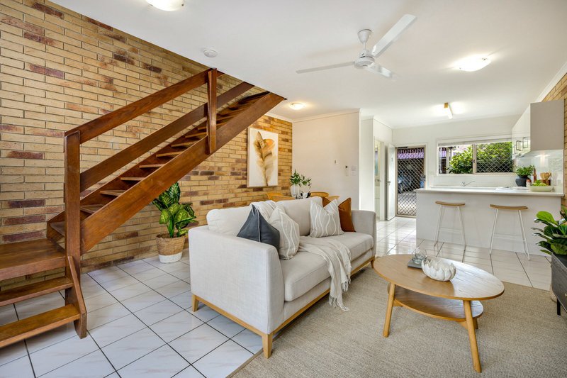 Photo - 11/6 Grantala Street, Manoora QLD 4870 - Image 3