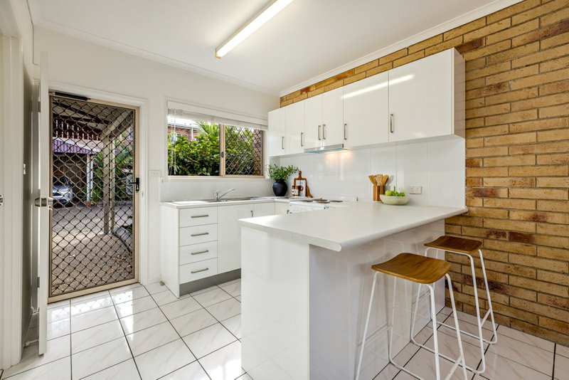 Photo - 11/6 Grantala Street, Manoora QLD 4870 - Image 4