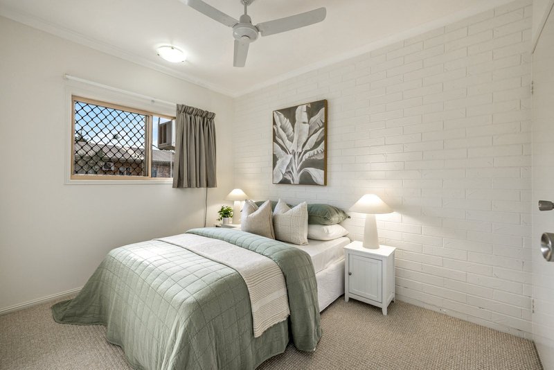 Photo - 11/6 Grantala Street, Manoora QLD 4870 - Image 6