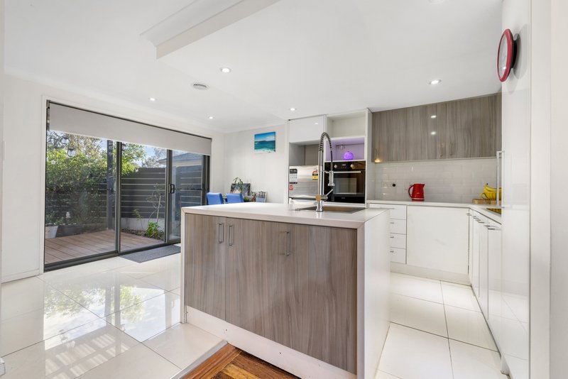 Photo - 1/16 Harwell Road, Ferntree Gully VIC 3156 - Image 4