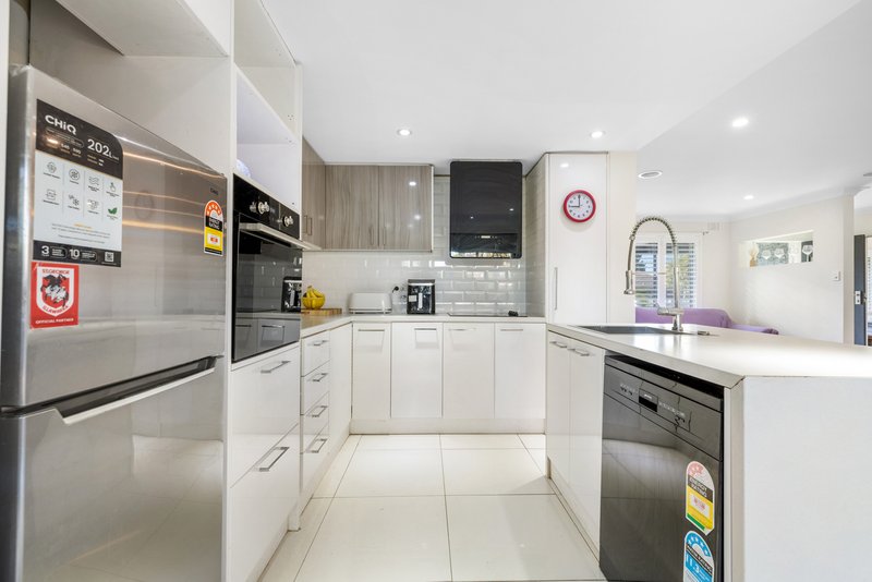 Photo - 1/16 Harwell Road, Ferntree Gully VIC 3156 - Image 6
