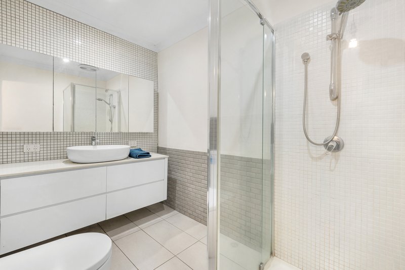 Photo - 1/16 Harwell Road, Ferntree Gully VIC 3156 - Image 9