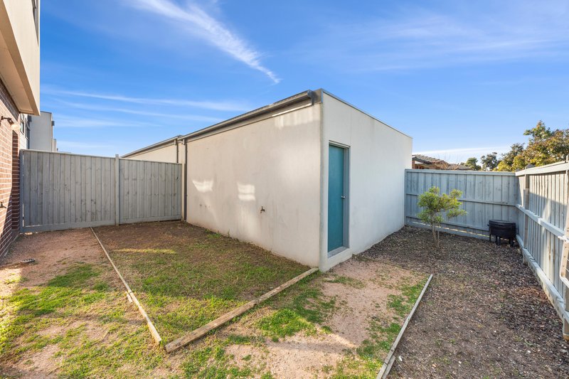 Photo - 116 Henry Street, Pakenham VIC 3810 - Image 17