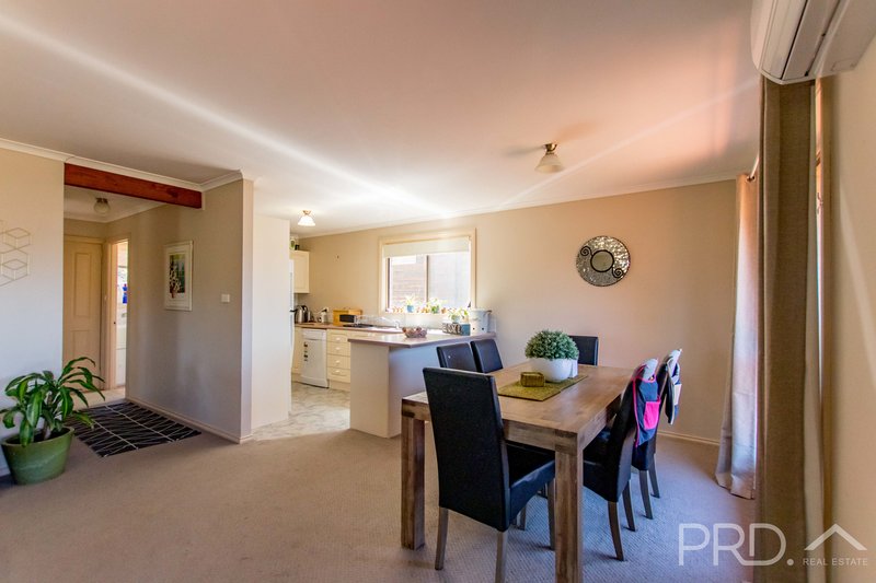 Photo - 116 Howick Street, Tumut NSW 2720 - Image 3