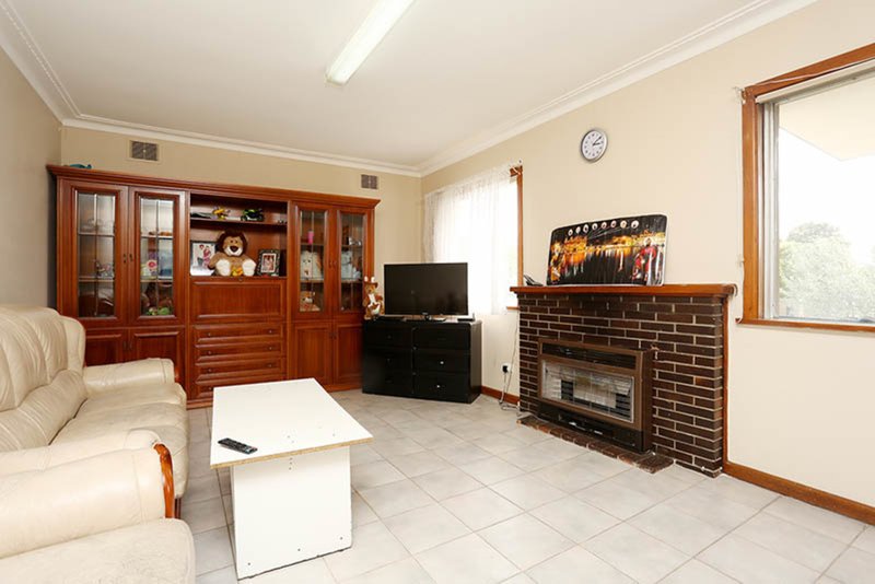 Photo - 1/16 Larch Street, Thomastown VIC 3074 - Image 4