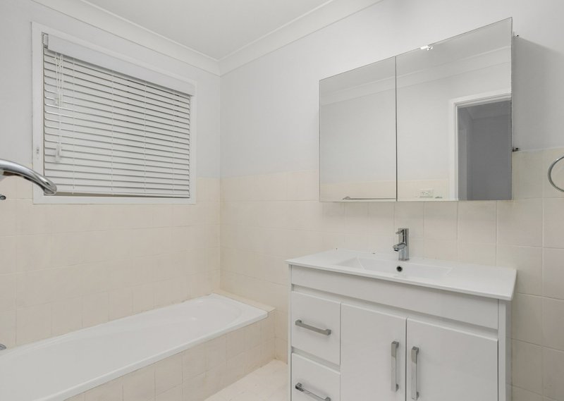 Photo - 1/16 Leopardwood Street, Old Bar NSW 2430 - Image 10