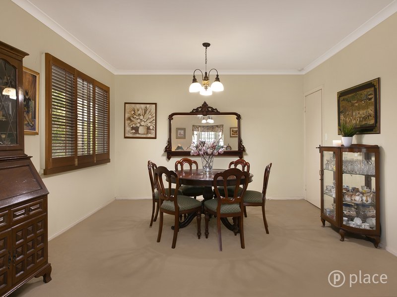 Photo - 116 Ninth Avenue, St Lucia QLD 4067 - Image 6