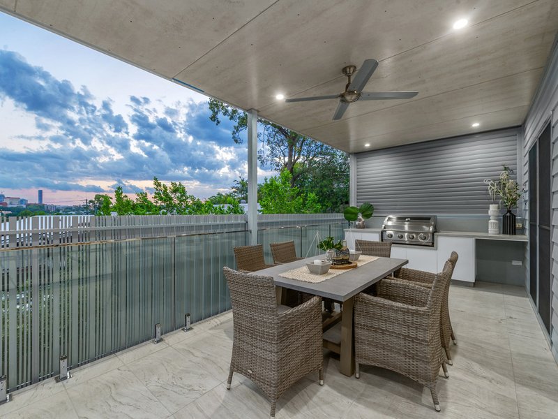 Photo - 1/16 Oakwal Terrace, Windsor QLD 4030 - Image 7