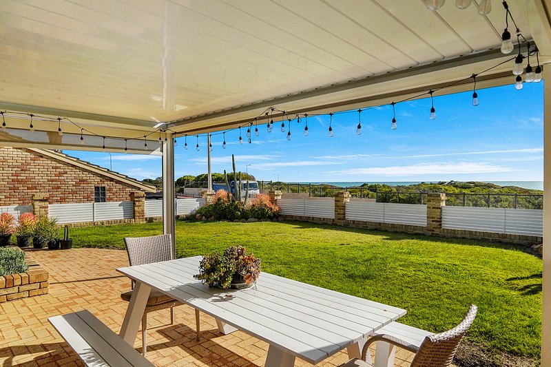 Photo - 116 Oceanside Promenade, Mullaloo WA 6027 - Image 4