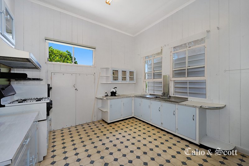 Photo - 116 Palm Ave , Shorncliffe QLD 4017 - Image 6