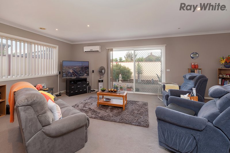 Photo - 1/16 Pangbourne Avenue, Melton West VIC 3337 - Image 3