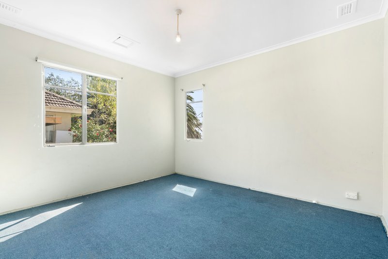 Photo - 116 Power Avenue, Chadstone VIC 3148 - Image 5