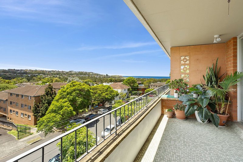 Photo - 11/6 Regent Street, Dee Why NSW 2099 - Image 2