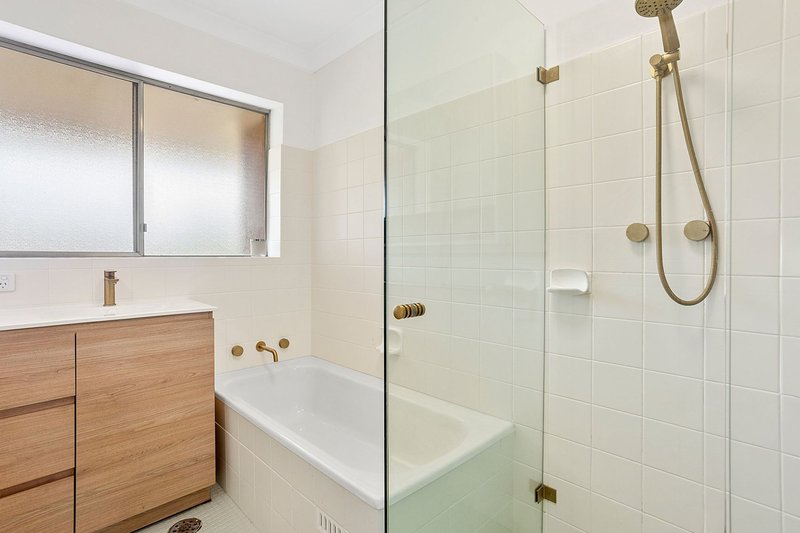 Photo - 11/6 Regent Street, Dee Why NSW 2099 - Image 5