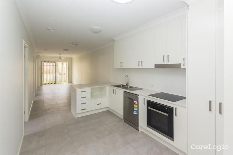 Photo - 1/16 Seaford Street, Pimpama QLD 4209 - Image 2