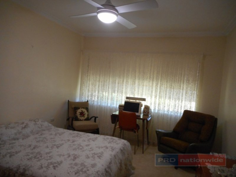 Photo - 116 Simpson Street, Tumut NSW 2720 - Image 11