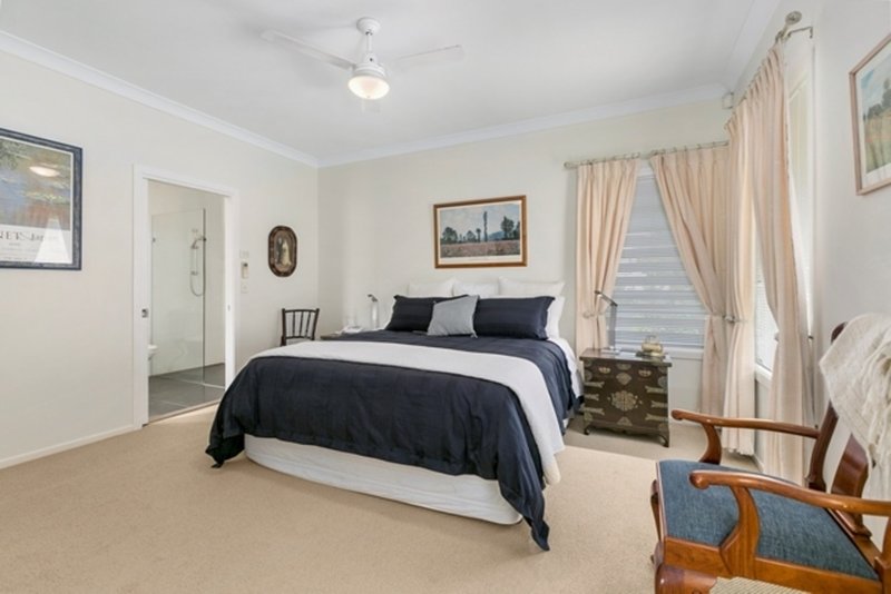 Photo - 116 Stratton Terrace, Manly QLD 4179 - Image 4