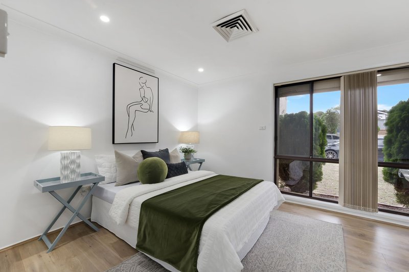 Photo - 116 Swan Circuit, Green Valley NSW 2168 - Image 9