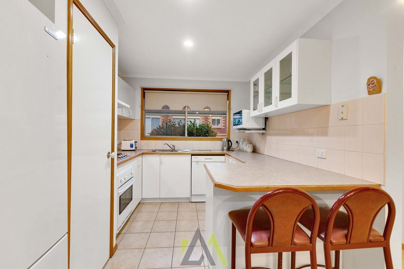 Photo - 1/16 Sycamore Road, Frankston South VIC 3199 - Image 6