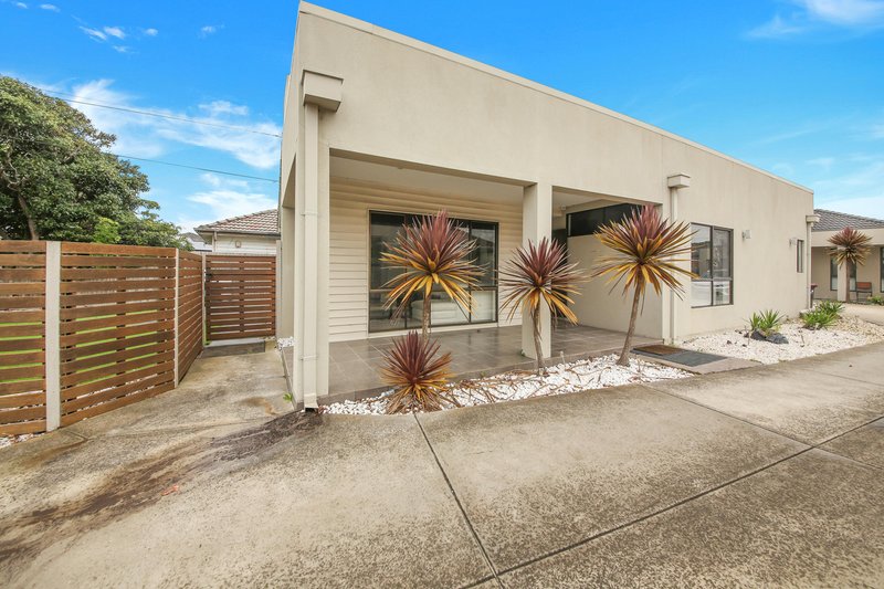 Photo - 1/16 Theodore Avenue, Noble Park VIC 3174 - Image 2