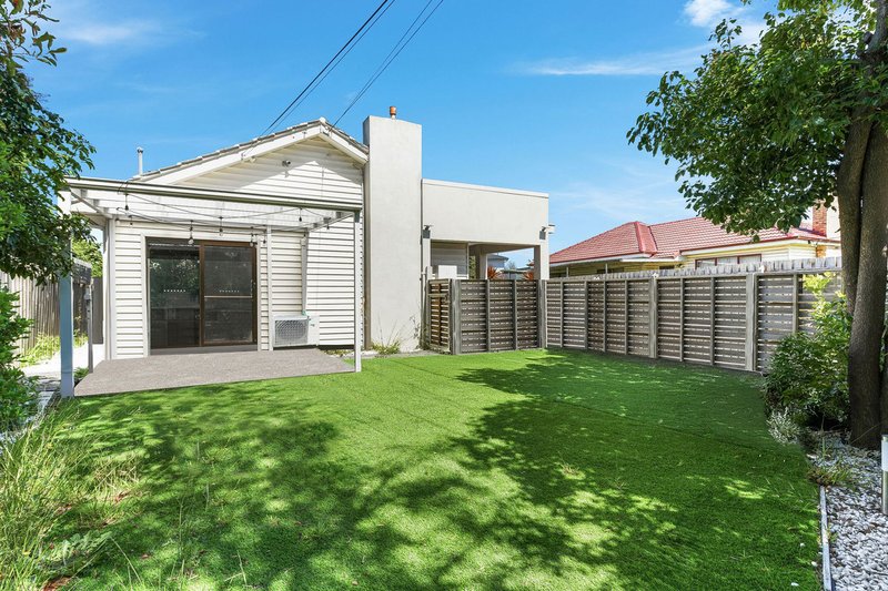 Photo - 1/16 Theodore Avenue, Noble Park VIC 3174 - Image 8