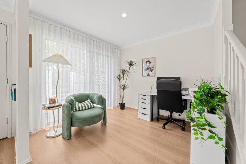 Photo - 1/16 Violet Close, Eight Mile Plains QLD 4113 - Image 4