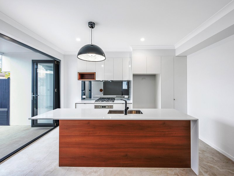 Photo - 1/16 Wilton Terrace, Yeronga QLD 4104 - Image 9