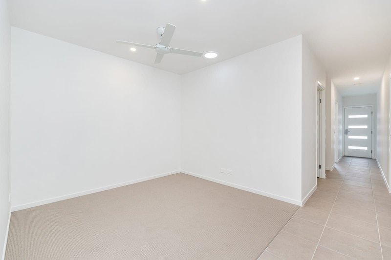 Photo - 1/16 Windward Way, Burrum Heads QLD 4659 - Image 13