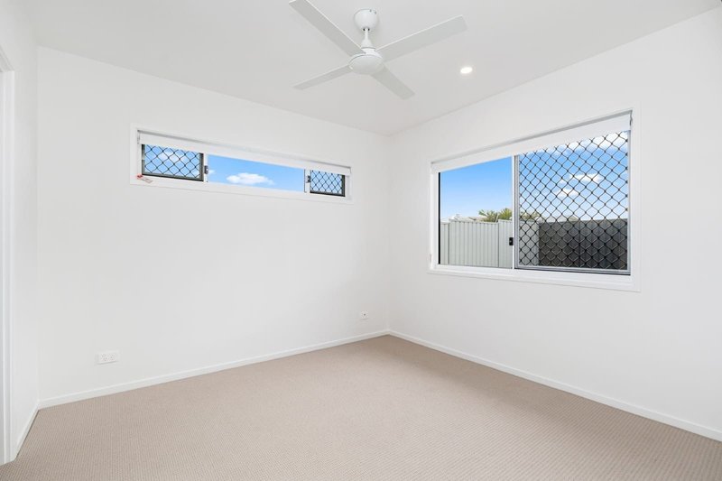 Photo - 1/16 Windward Way, Burrum Heads QLD 4659 - Image 15