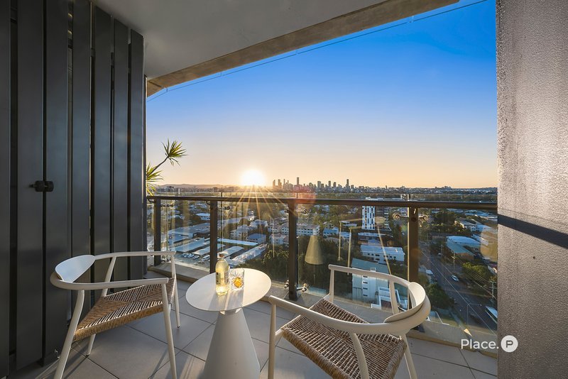 Photo - 11603/300 Old Cleveland Road, Coorparoo QLD 4151 - Image 2