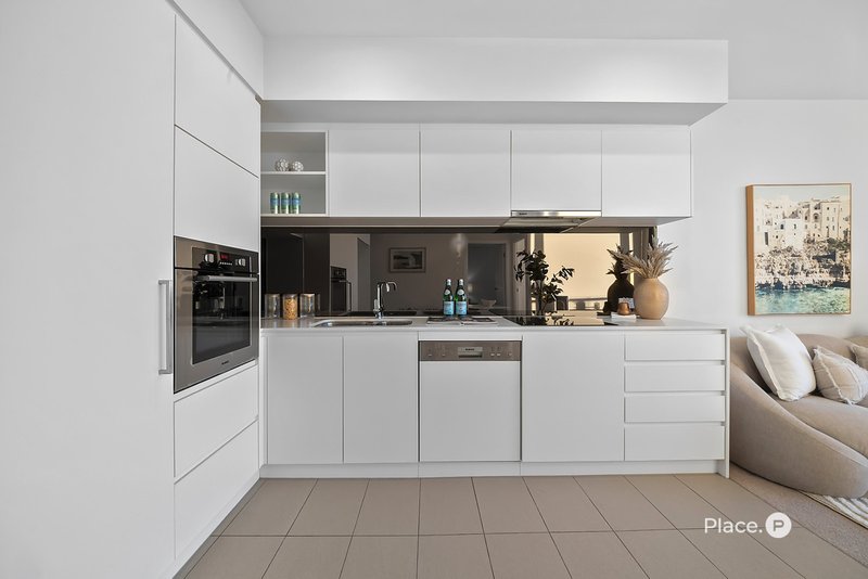 Photo - 11603/300 Old Cleveland Road, Coorparoo QLD 4151 - Image 5