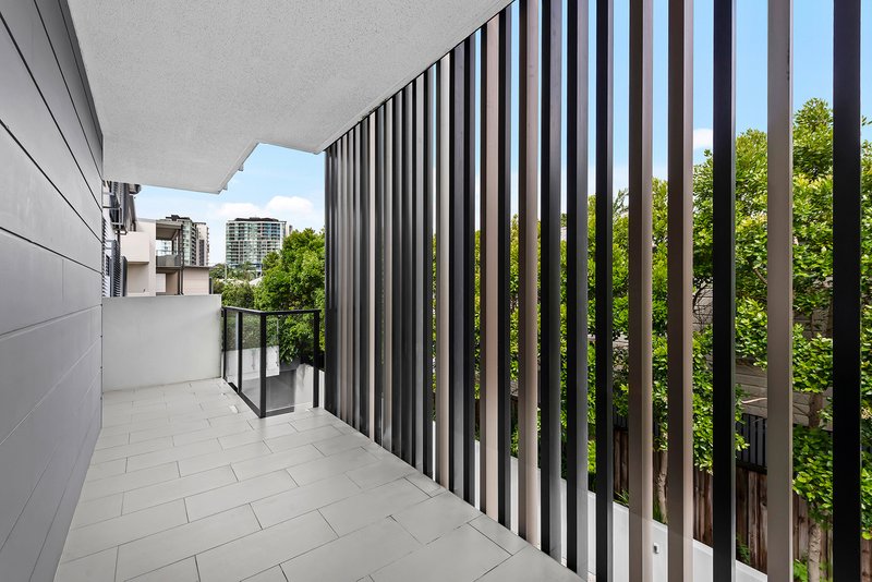 Photo - 11/61 Kent Street, Hamilton QLD 4007 - Image 12