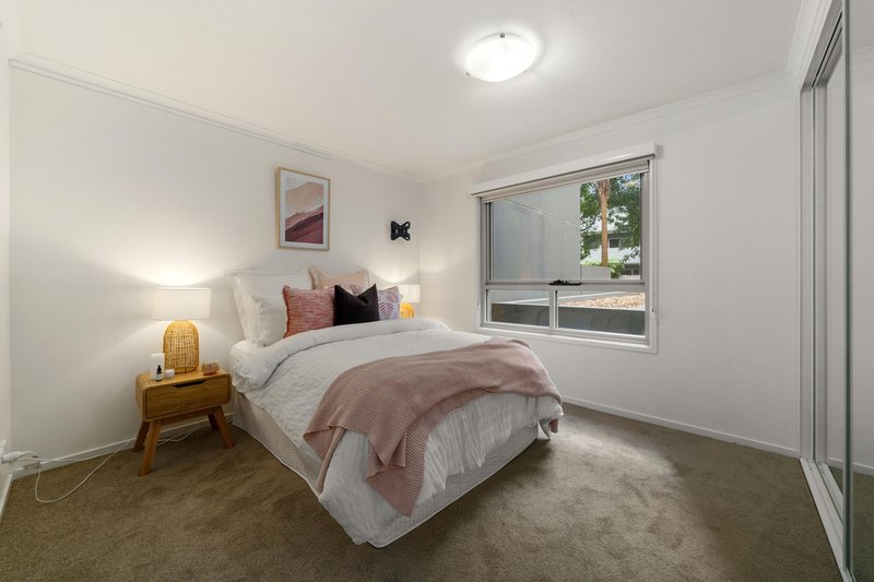 Photo - 11/62 Lowanna Street, Braddon ACT 2612 - Image 13