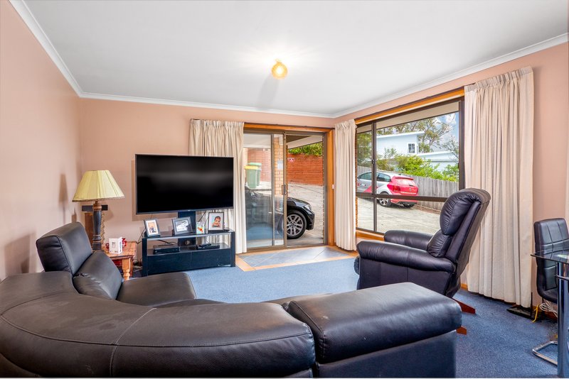 Photo - 1/162 Pottery Road, Lenah Valley TAS 7008 - Image 5