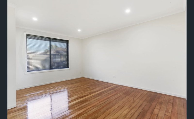 Photo - 11/64 Callander Road, Noble Park VIC 3174 - Image 5