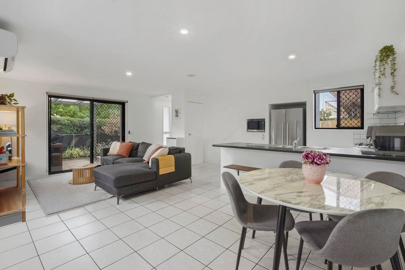 Photo - 1/165 Flower Street, Northgate QLD 4013 - Image 2