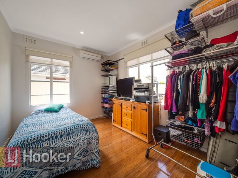 Photo - 1/165 Mitchell Street, Maidstone VIC 3012 - Image 4