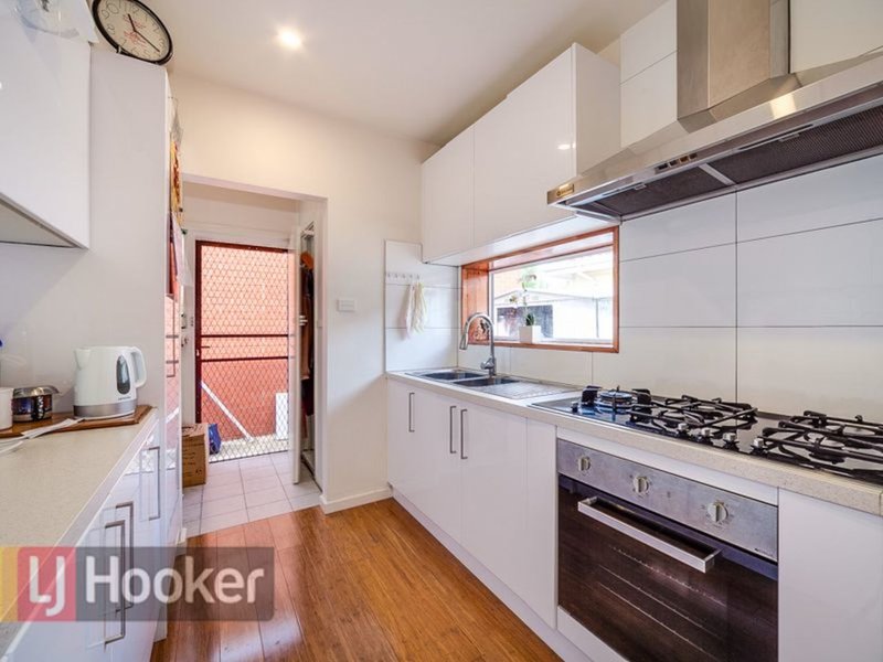 Photo - 1/165 Mitchell Street, Maidstone VIC 3012 - Image 8