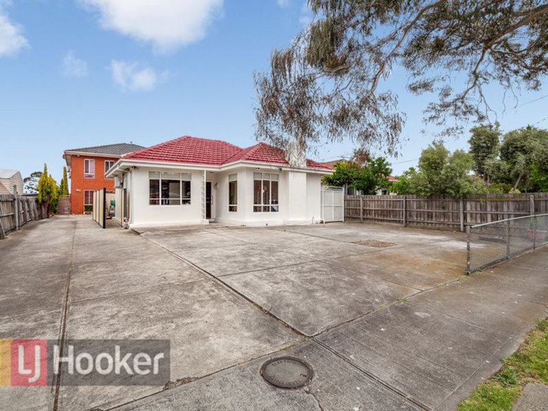 Photo - 1/165 Mitchell Street, Maidstone VIC 3012 - Image 10