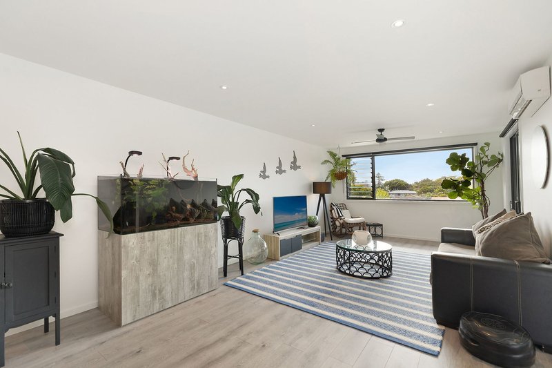 Photo - 11/65 Scenic Highway, Terrigal NSW 2260 - Image 3