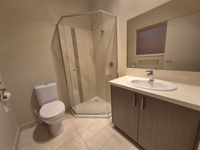 Photo - 1/167 Surrey Road, Blackburn VIC 3130 - Image 6