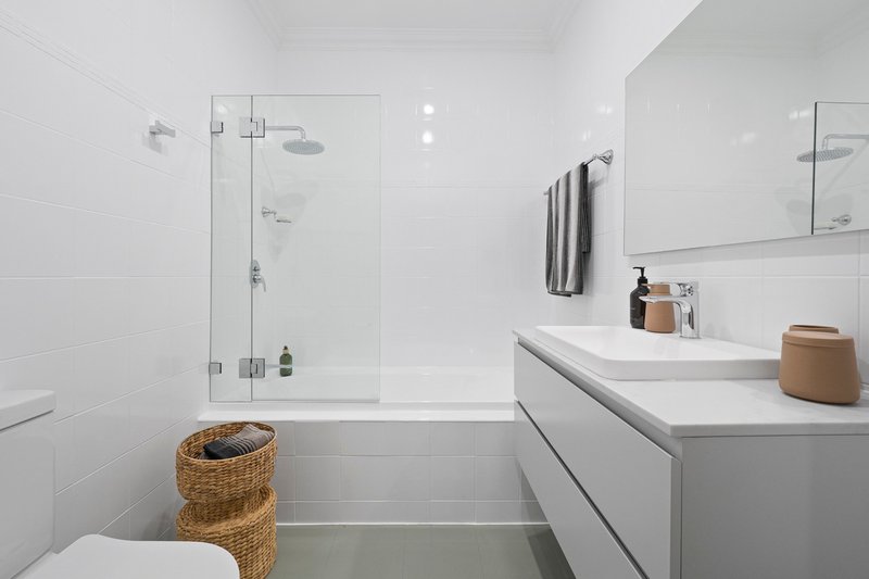 Photo - 11/68-70 Ross Street, Forest Lodge NSW 2037 - Image 8