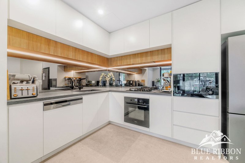 Photo - 116/8 White Hart Drive, Rouse Hill NSW 2155 - Image 8