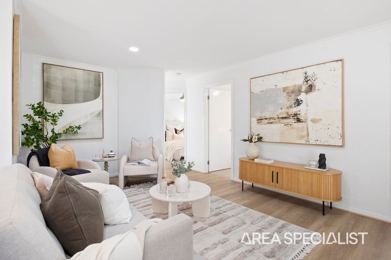 Photo - 1/169 North Road, Langwarrin VIC 3910 - Image 2