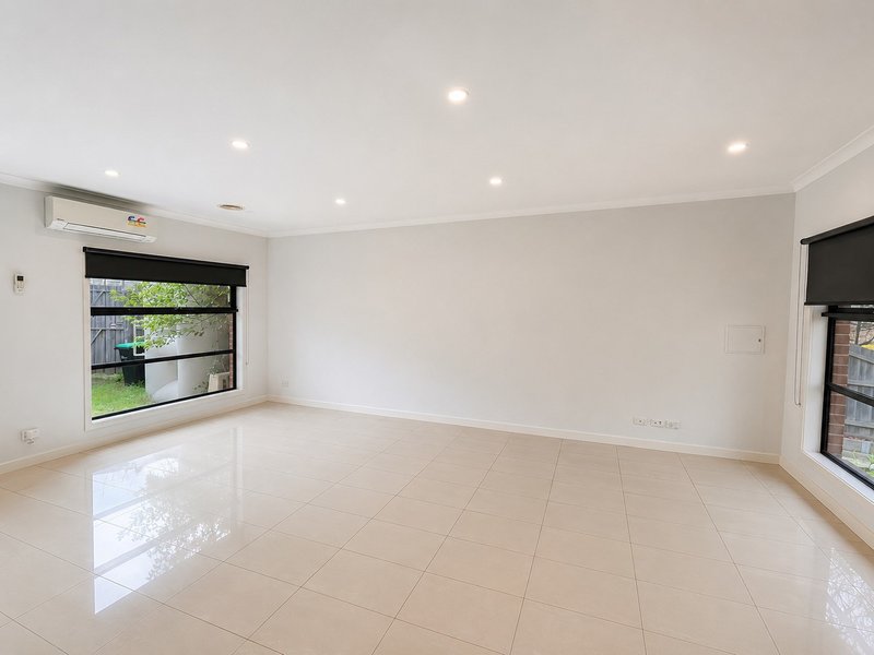 Photo - 1/16a Louis Avenue, Dandenong VIC 3175 - Image 2