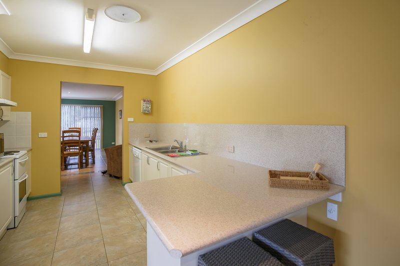 Photo - 1/17-19 Peter Crescent, Batehaven NSW 2536 - Image 5