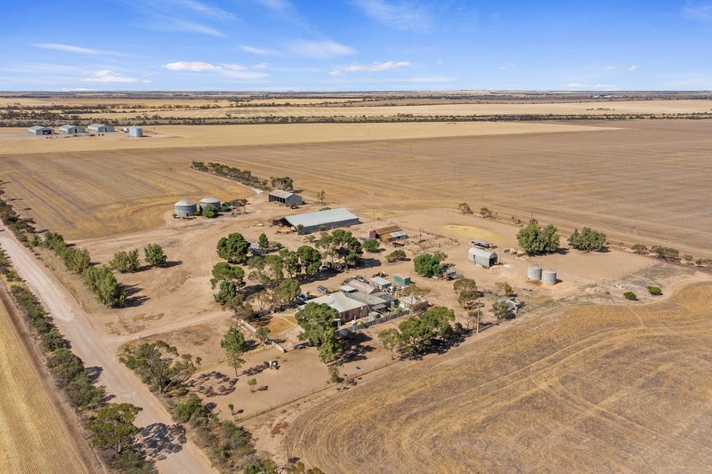 Photo - 117 Beare Road, Kadina SA 5554 - Image 27