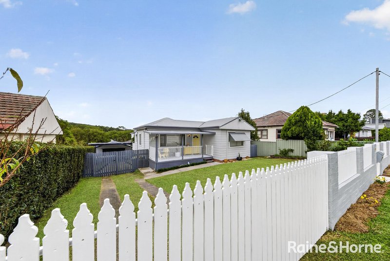 Photo - 117 Cardiff Road, Elermore Vale NSW 2287 - Image 2