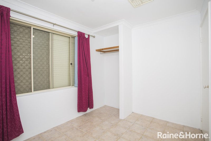 Photo - 117 Cockman Cross, Stratton WA 6056 - Image 10