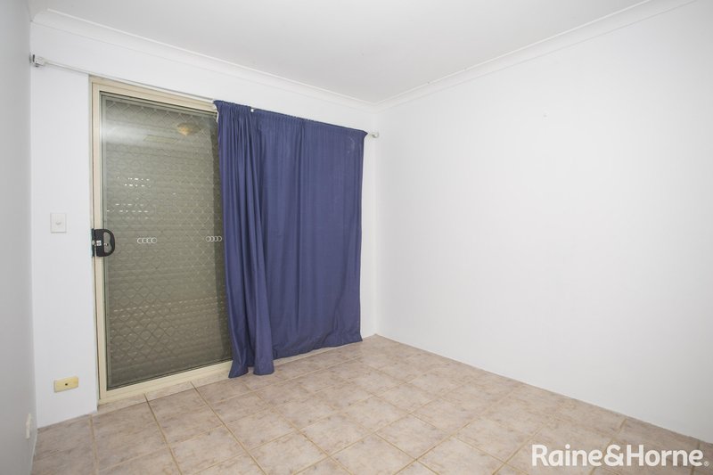 Photo - 117 Cockman Cross, Stratton WA 6056 - Image 13